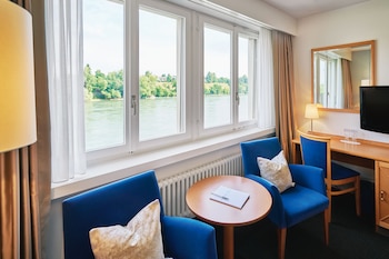 hotel schiff am rhein