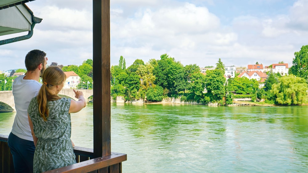 hotel schiff am rhein