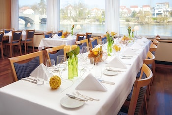 hotel schiff am rhein