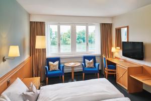 hotel schiff am rhein