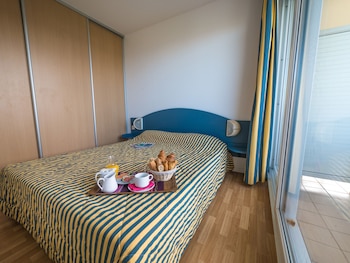 residence mer and golf eugenie