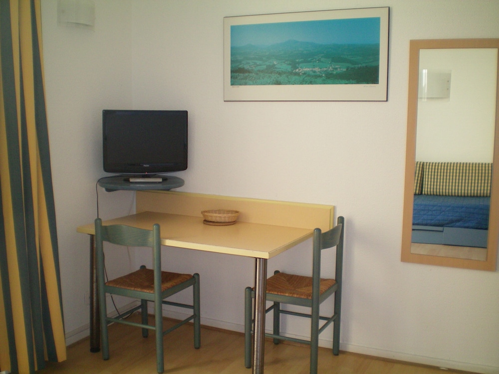 residence mer and golf eugenie