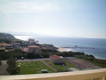 residence mer and golf eugenie