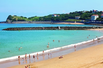 residence pierre and vacances eguzki