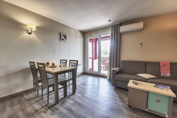 residence pierre and vacances eguzki