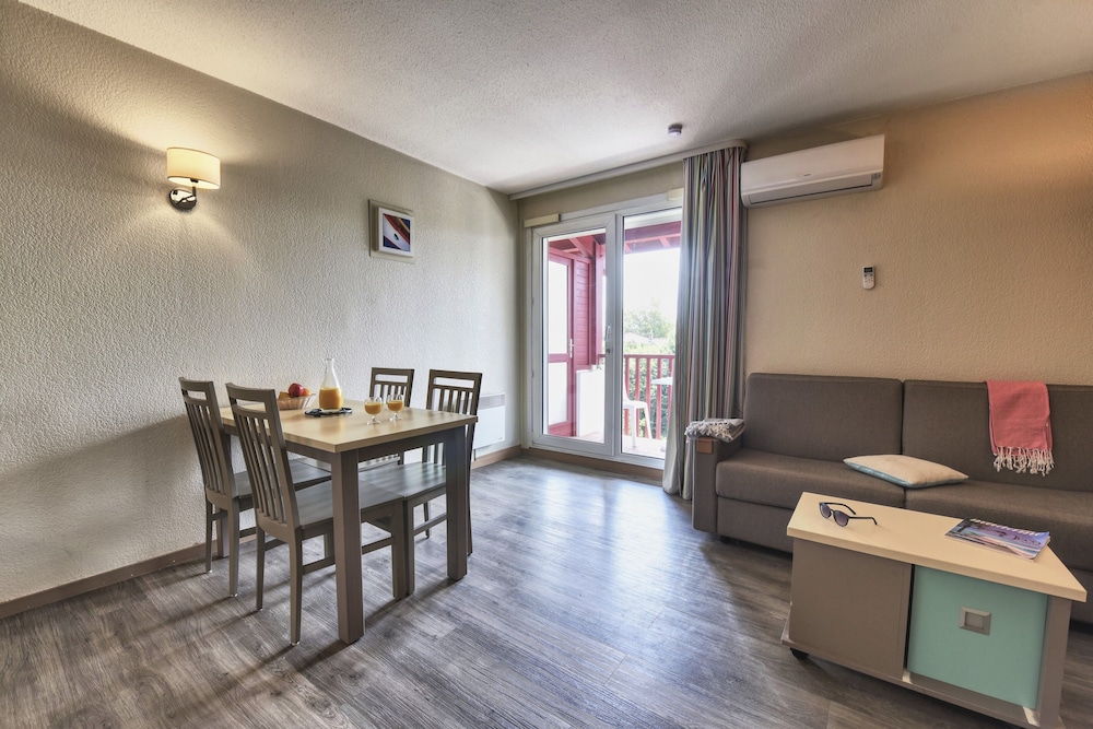 residence pierre and vacances eguzki