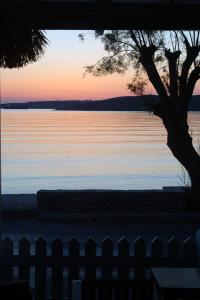 hotel paros