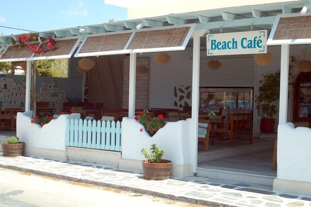 hotel paros