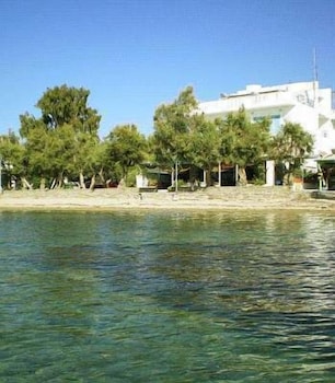 hotel paros