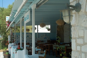 hotel paros