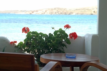 hotel paros