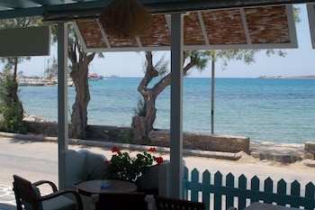 hotel paros