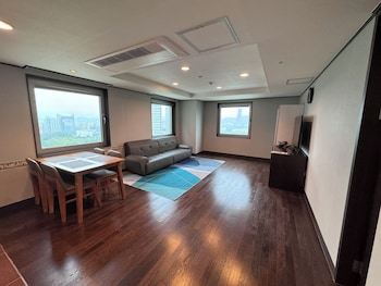 toyoko inn daejeon government complex