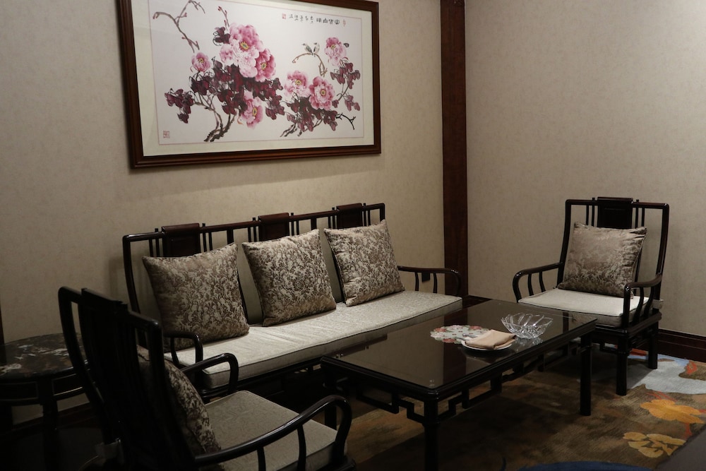 donghu hotel
