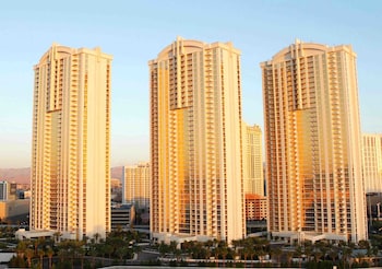 jet luxury resorts the signature condo hotel