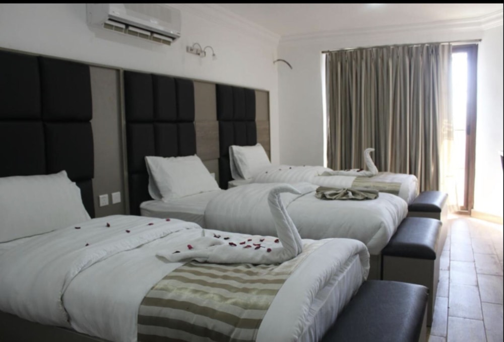 ahla tlah seaview hotel