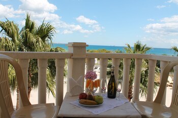 exotic hotel
