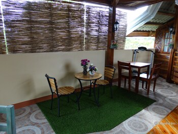 royal paradise guesthouse