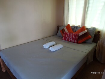 royal paradise guesthouse