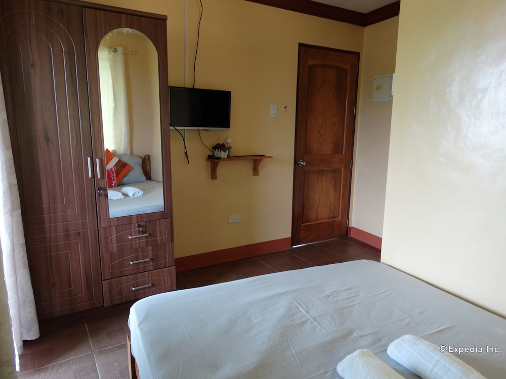 royal paradise guesthouse