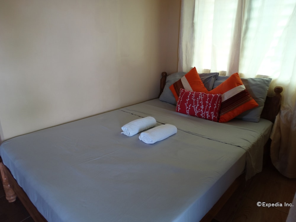 royal paradise guesthouse