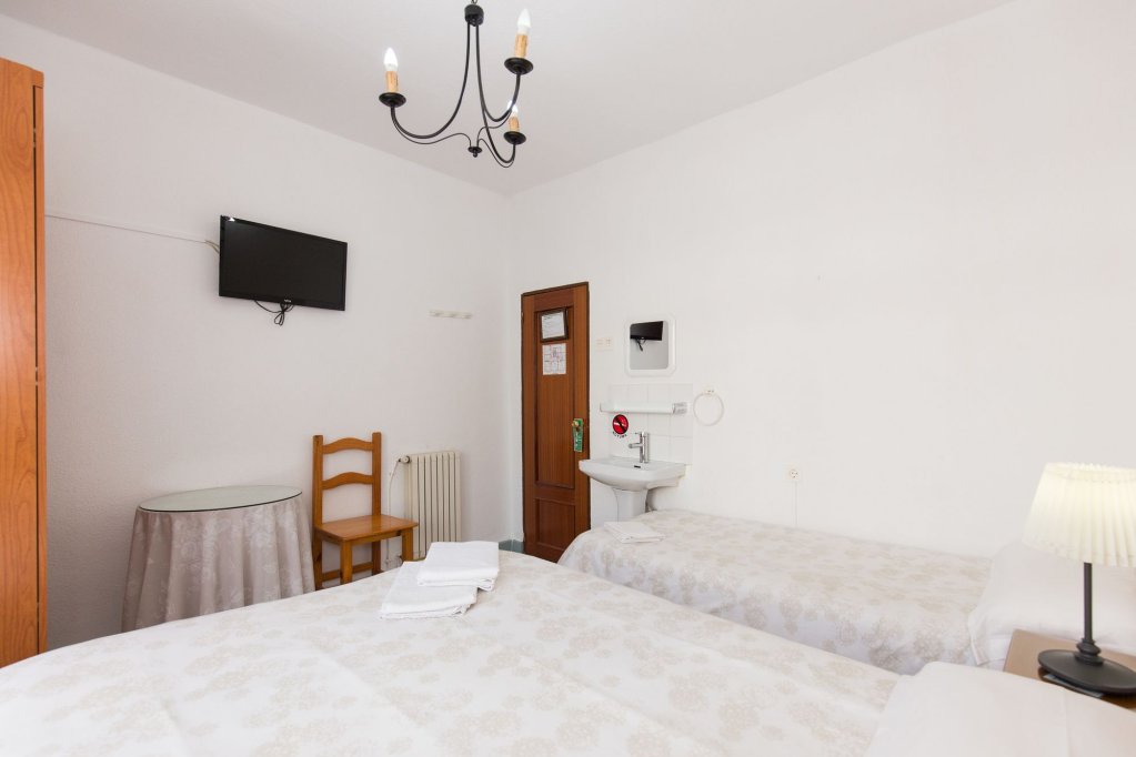 pension mesones