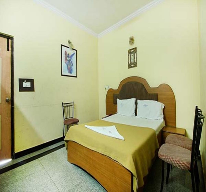 Hotel Nav Bharat Residency,Telangana>>Hyderabad,2.5 star