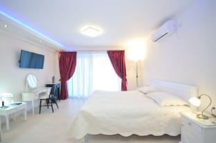 st george apartments and villa with pool