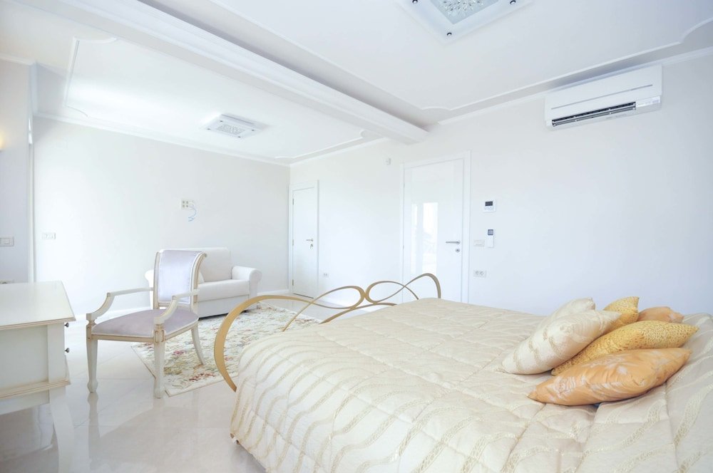 st george apartments and villa with pool