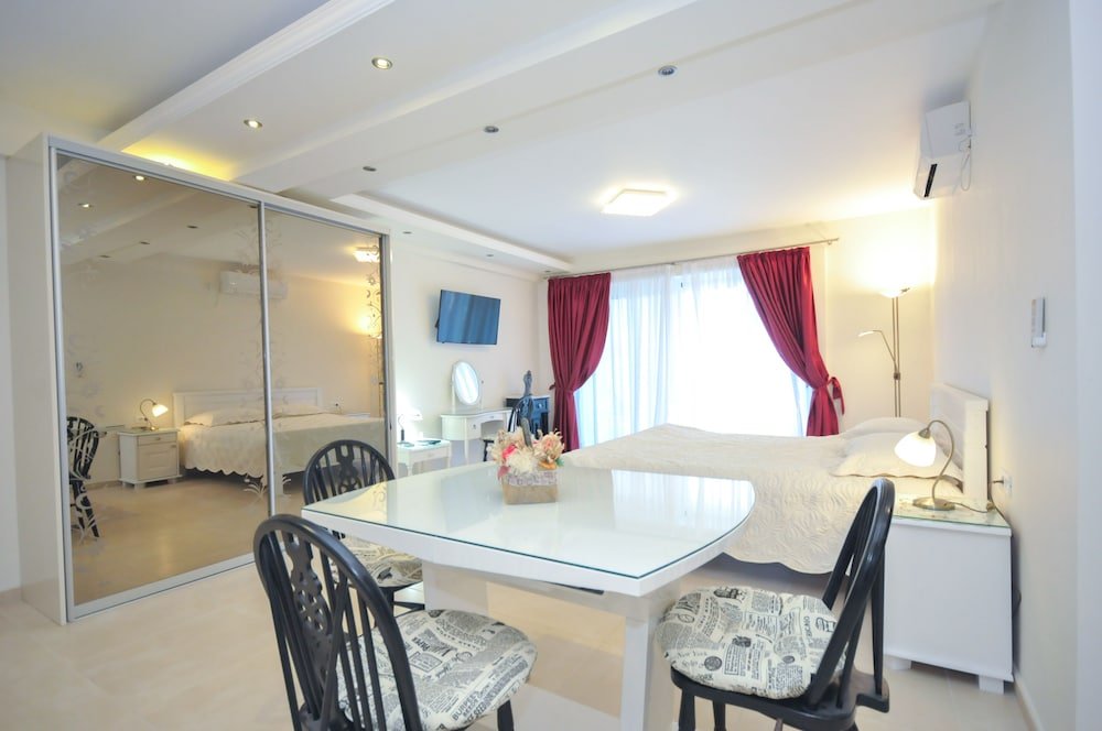 st george apartments and villa with pool