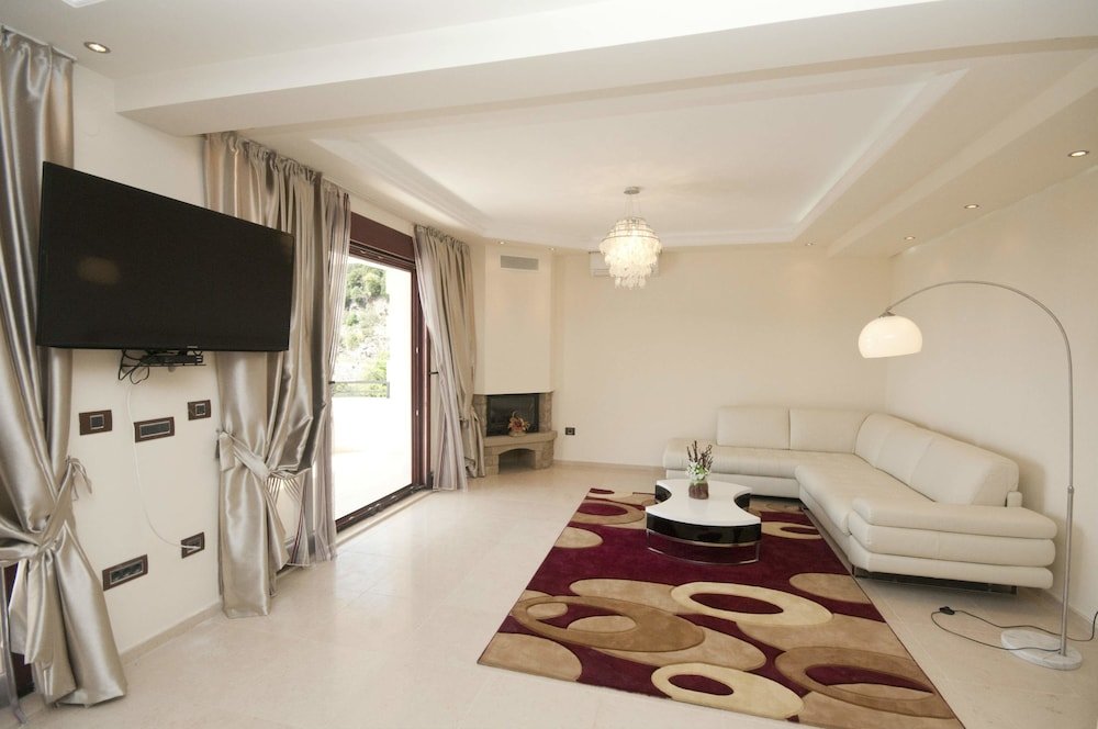 st george apartments and villa with pool