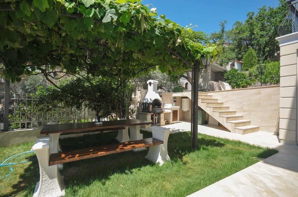 st george apartments and villa with pool