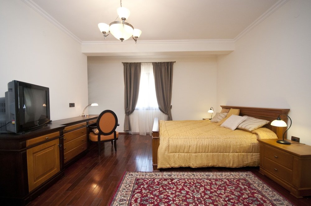 st george apartments and villa with pool