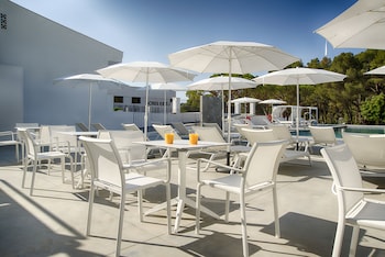 hotel eetu adults only