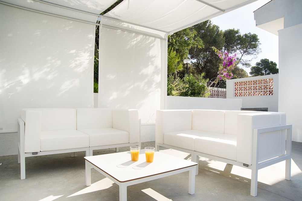 hotel eetu adults only