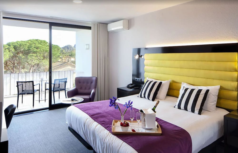 hotel eetu adults only