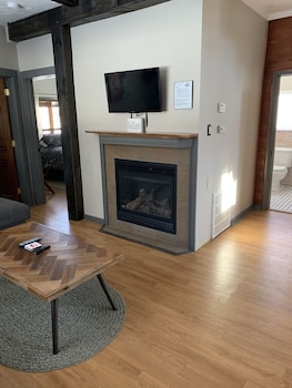 Brook Road Cabin,Goshen>>Ascutney,3.5 star