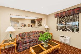 super 8 by wyndham chanute