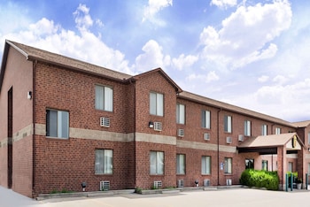 Super 8 By Wyndham Chanute,Chanute>>Allen County,2 star