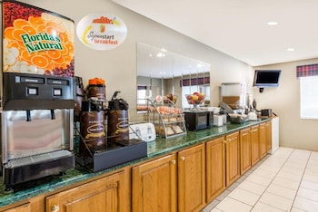 Super 8 By Wyndham Chanute,Chanute>>Allen County,2 star