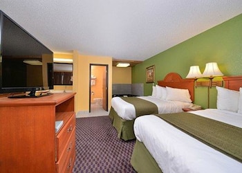 quality inn and suites grinnell near university