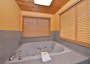 quality inn and suites grinnell near university