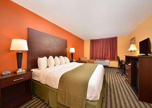 quality inn and suites grinnell near university