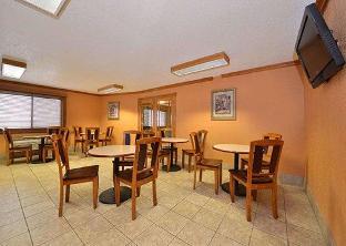 quality inn and suites grinnell near university