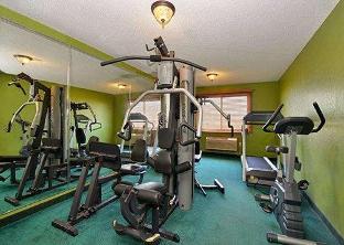 quality inn and suites grinnell near university