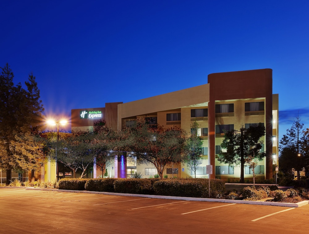 holiday inn express union city san jose by ihg
