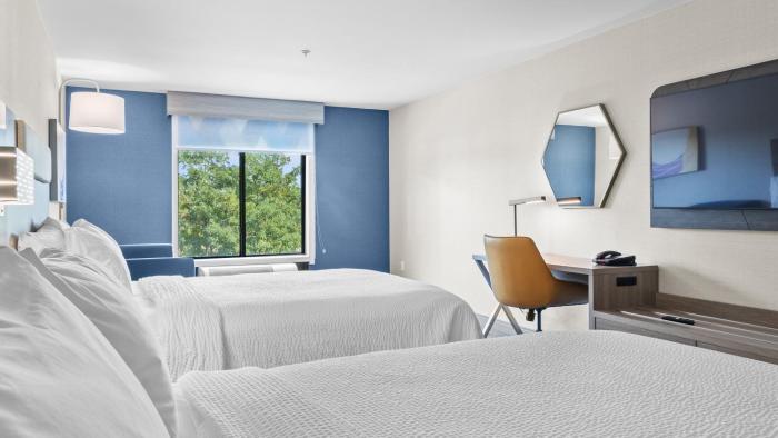 holiday inn express hotel and suites manchester airport by ihg