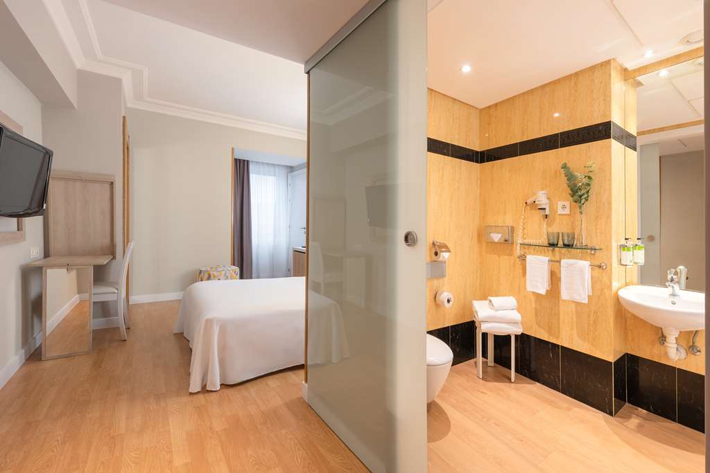 hotel san sebastian orly affiliated by melia