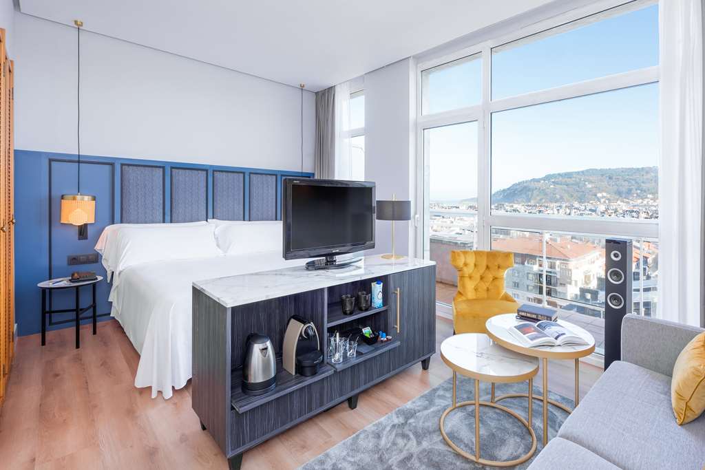 hotel san sebastian orly affiliated by melia