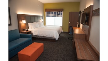 holiday inn express and suites norfolk by ihg